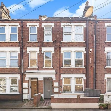 Brilliant 2 Bed Apartment - Spacious, Central & Well-Connected 伦敦 外观 照片